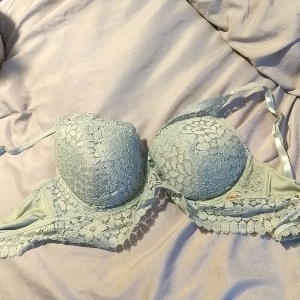 Marilyn Monroe bra
